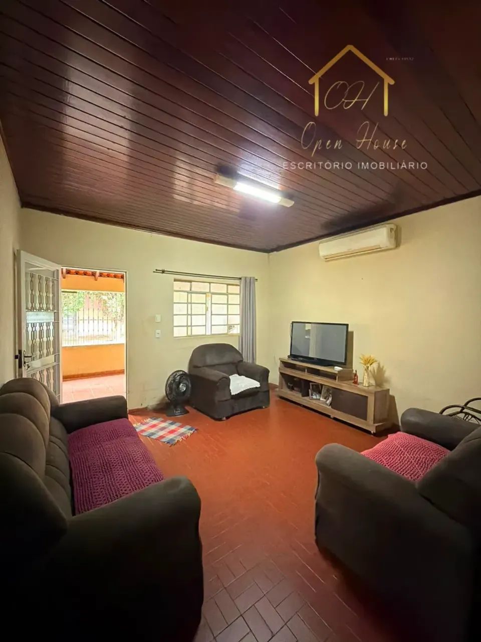 Vendo Ampla Casa - Próximo a Av. Fernando Correa - Foto 4