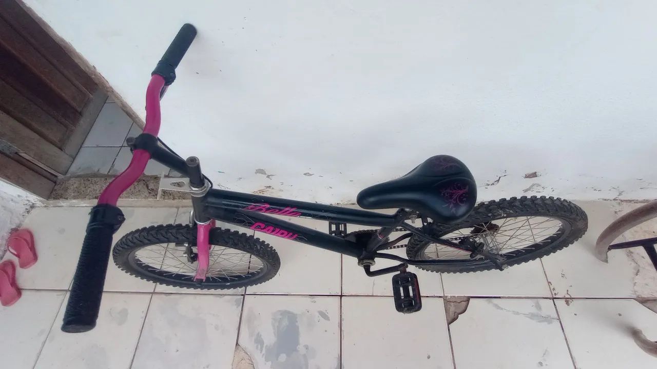 Bicicleta rosa com preto  - Foto 3