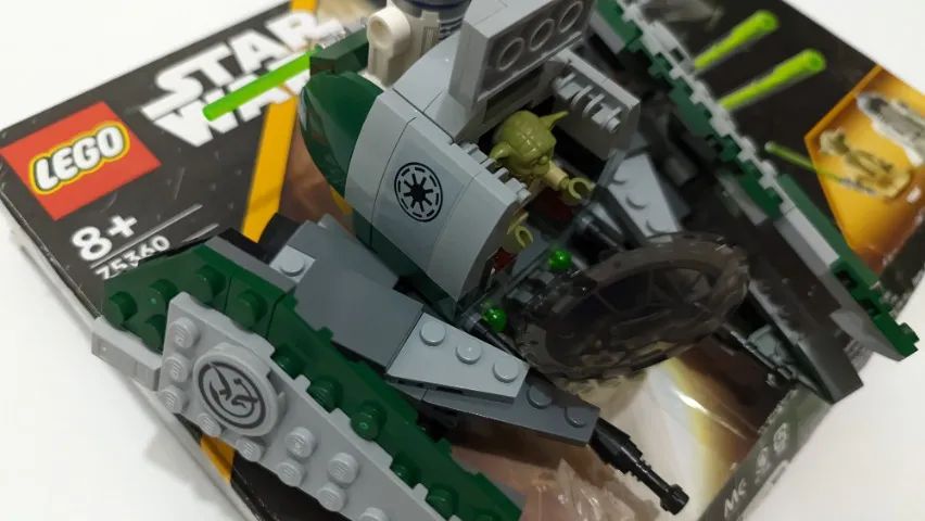 LEGO Set Star Wars TM 75360 O Jedi Starfighter de Yoda 253 peças