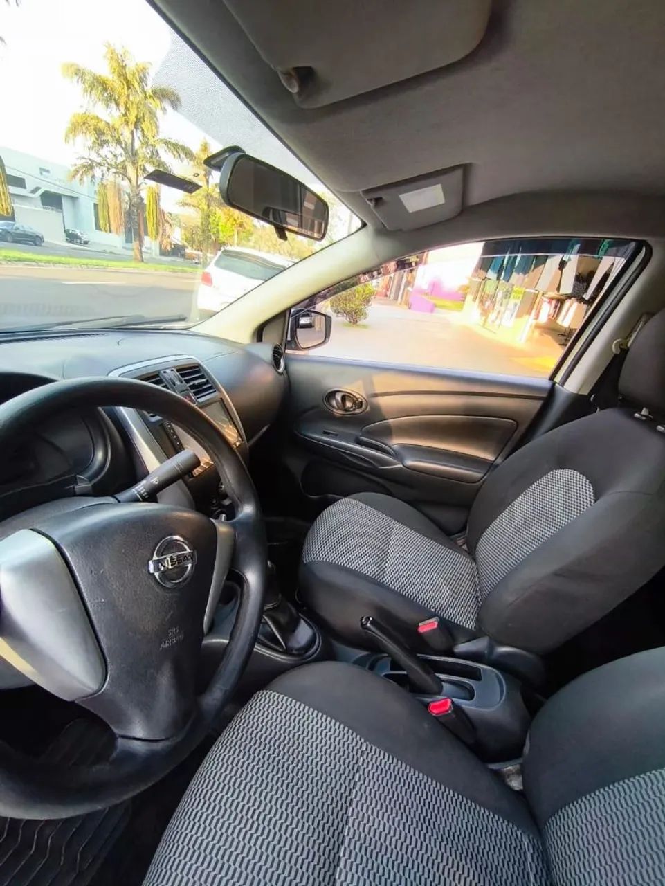 Nissan Versa 1.0 12V Flexstart 4P Mec. 2016 - Foto 5
