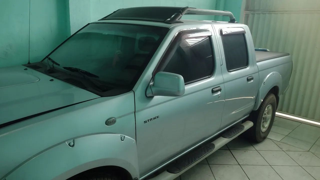 Nissan Frontier Se/se Strik/one CD 4X4 2.8 Dies 2005