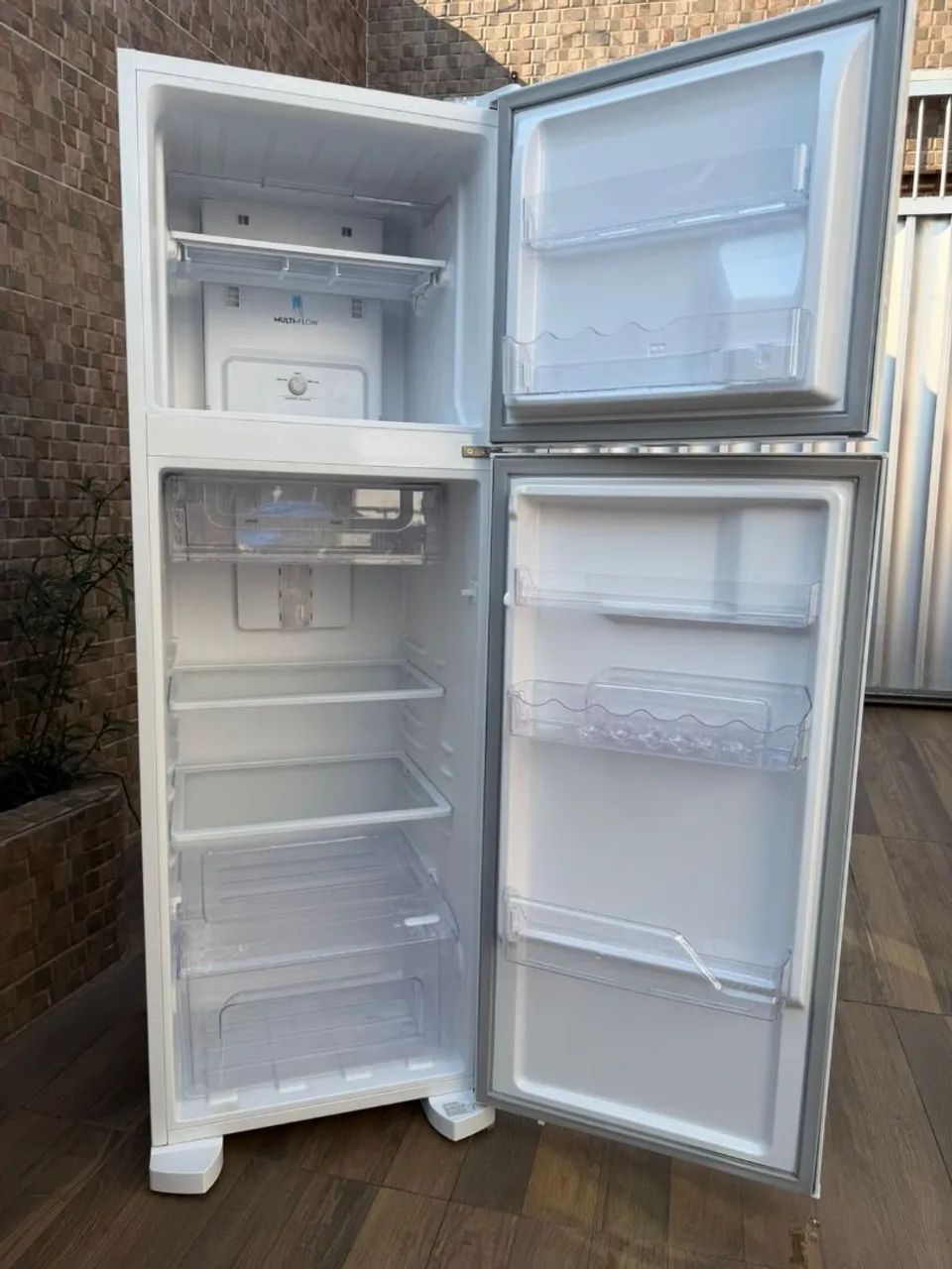 Geladeira Frost Free semi nova  - Foto 2