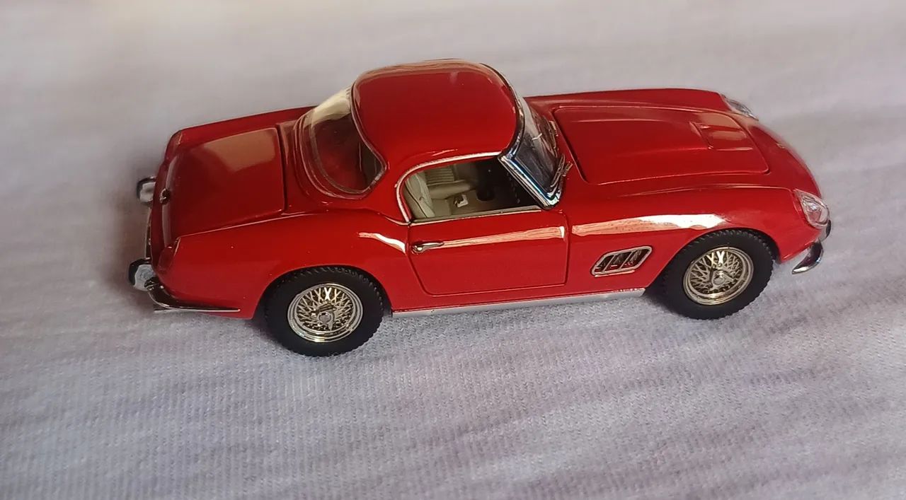 Miniatura ferrari  - Foto 5