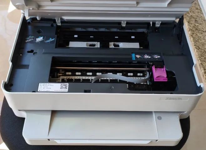 Impressora HP DeskJet Plus Ink Advantage 6476 - Foto 5