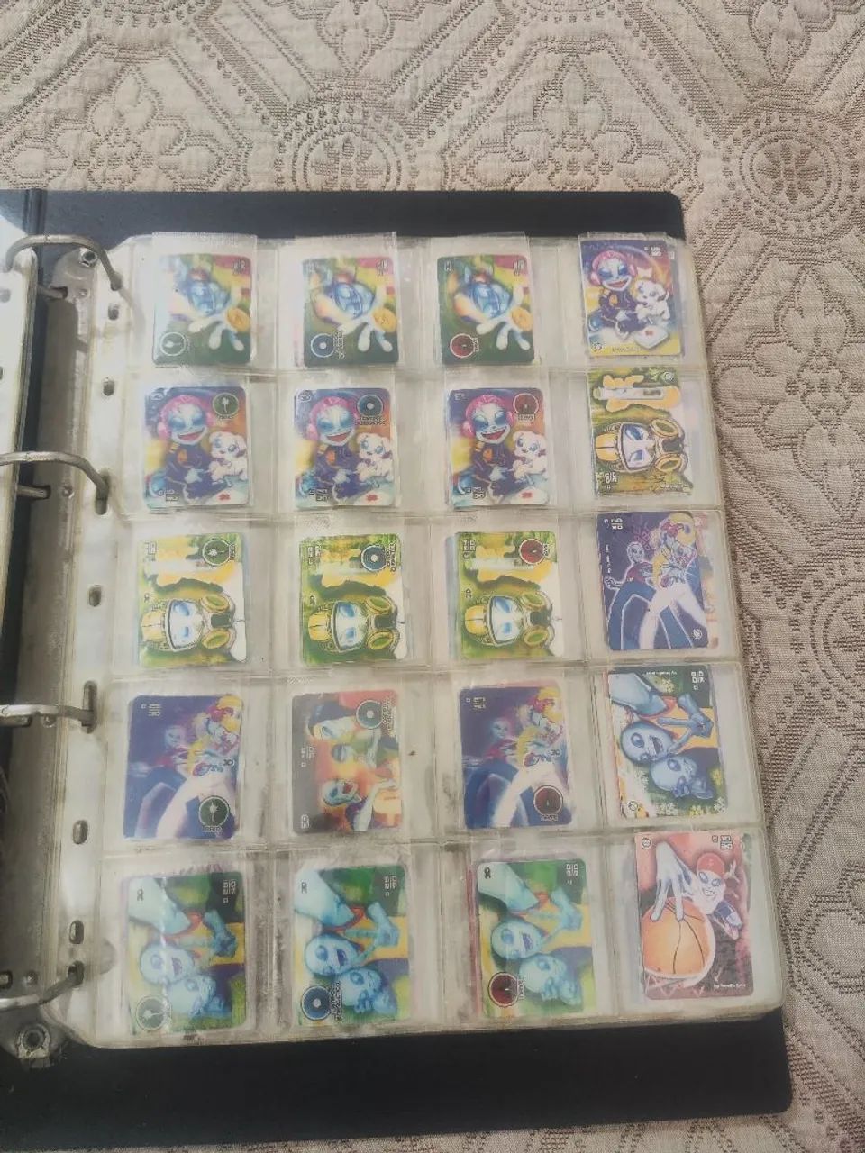 coleção conexão alien elma chips faltando 1 card - Foto 2