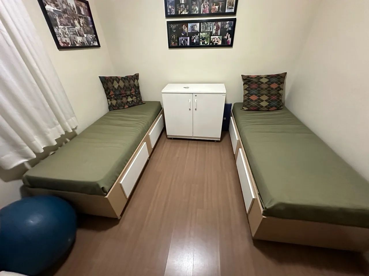 2 Camas de Solteiro com Colchões e Gavetas - Ótimo Estado - Foto 3