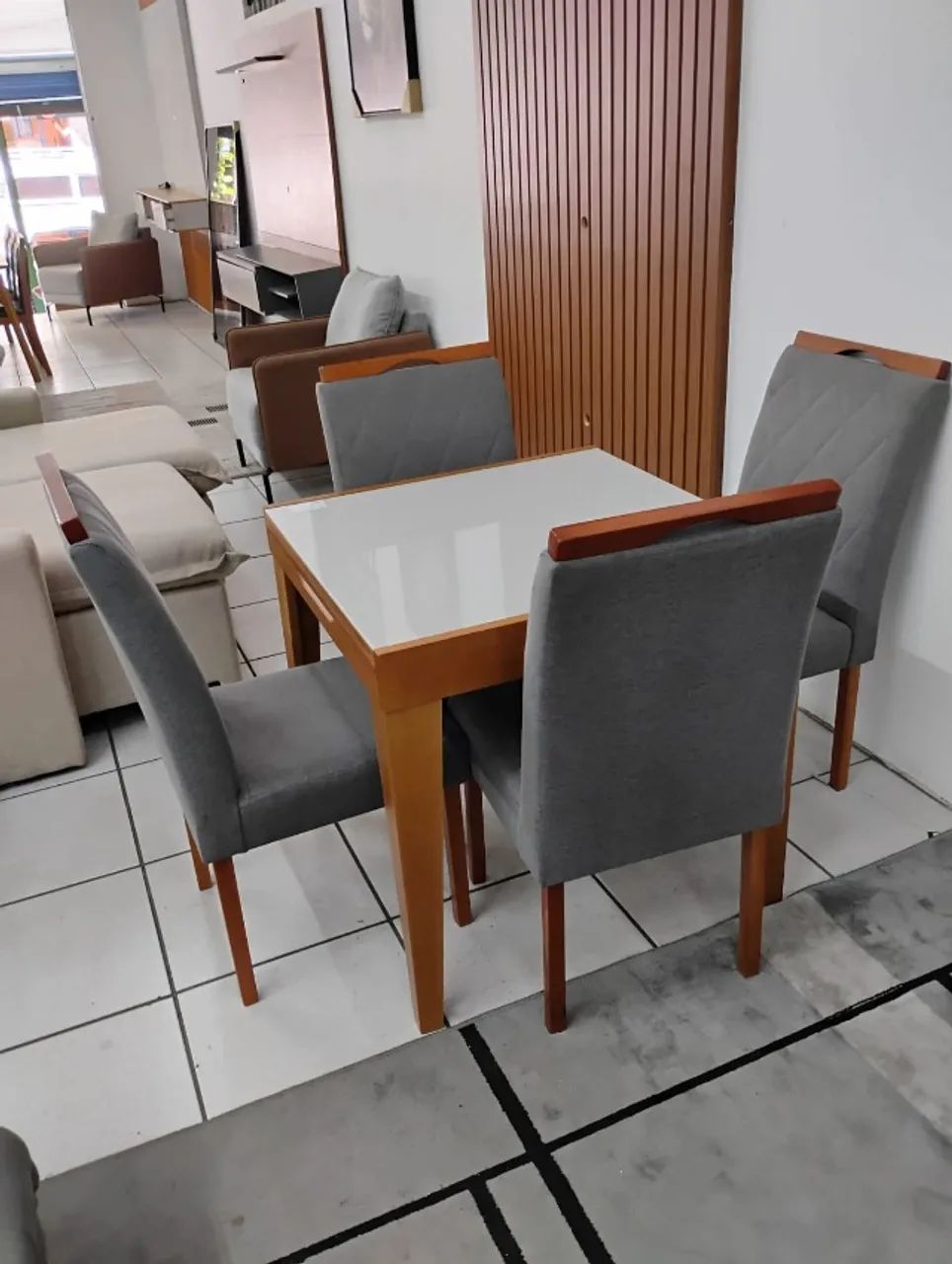 Mesa Tok Com 4 Cadeiras Tampo De 0,80 cm