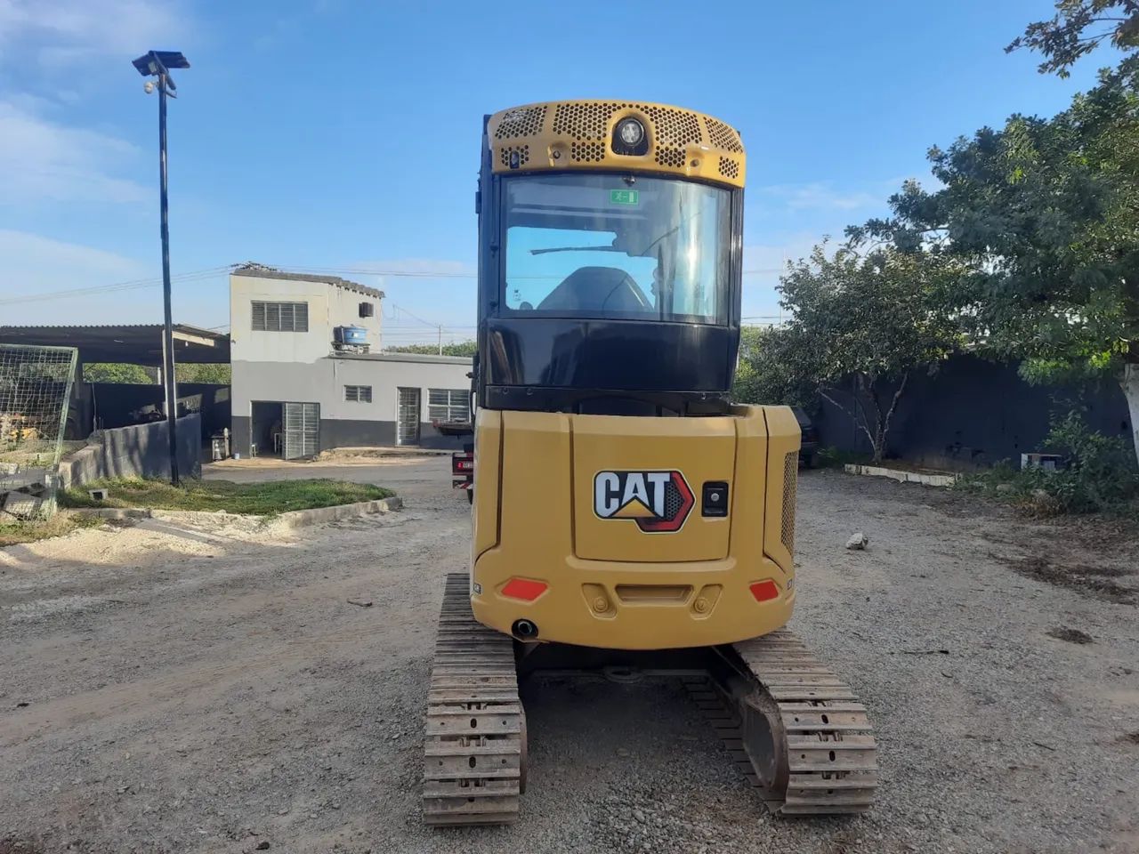 Mini escavadeira Caterpillar 302.7  - Foto 2