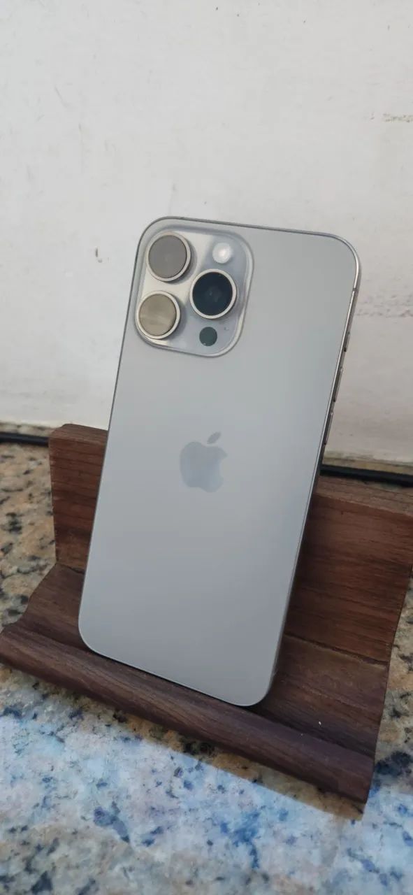 Iphone 15 Pro Max - Foto 2