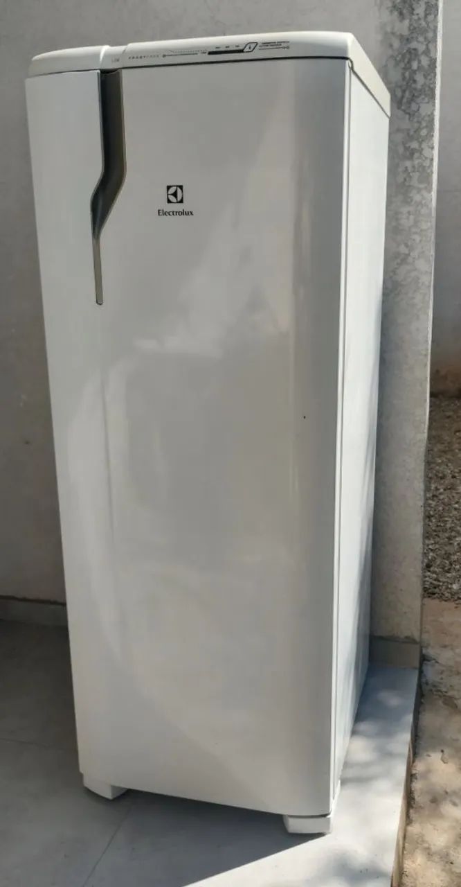 Geladeira 110v consul