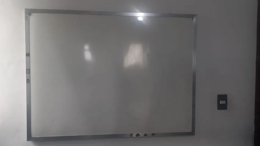 LOUSA / QUADRO BRANCO