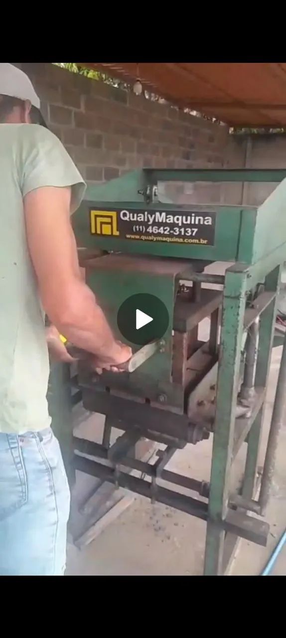 Vendo uma máquina de bloco estrutural 459238781737379841