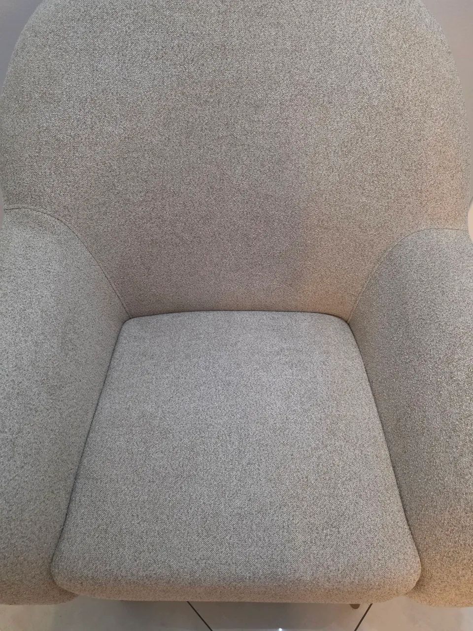 Poltrona para sala de estar em excelente estado - Foto 4