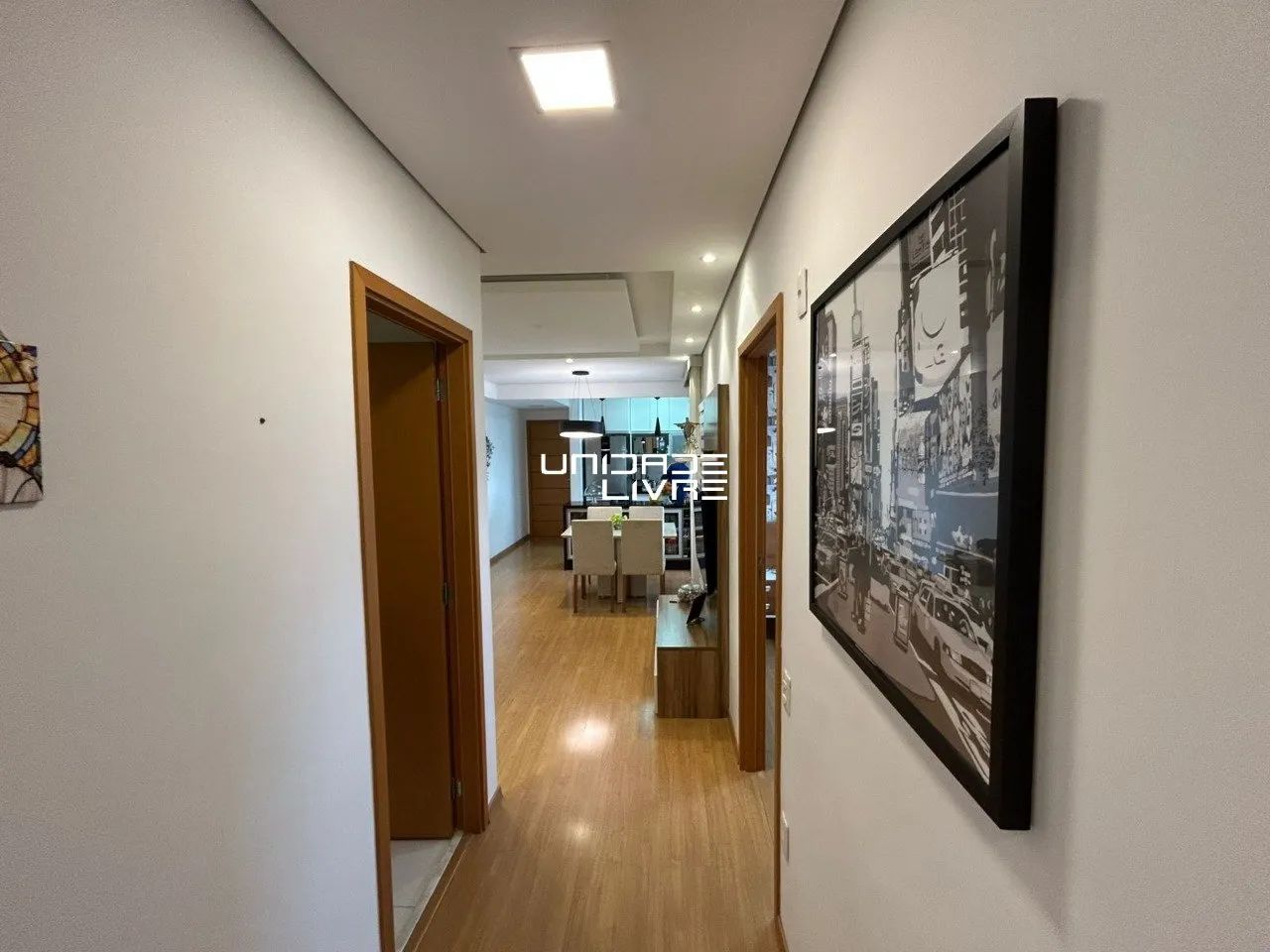 Apartamento 2 Dormitórios (1 Suíte) - Centro com Vista para a Serra - Foto 5