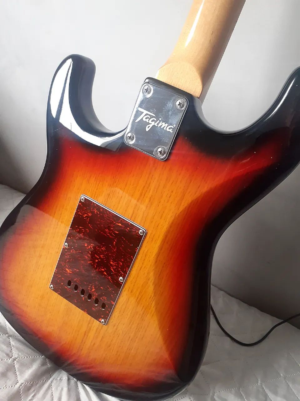Guitarra Tagima TG530 Ano 2021 Sunburst Zerada Escala em Maple Strato - Estuda Troca   - Foto 2