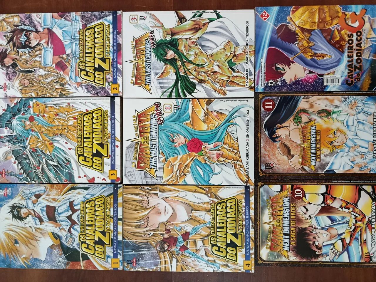 Lote de mangás dos Cavaleiros do Zodíaco - Livros e revistas
