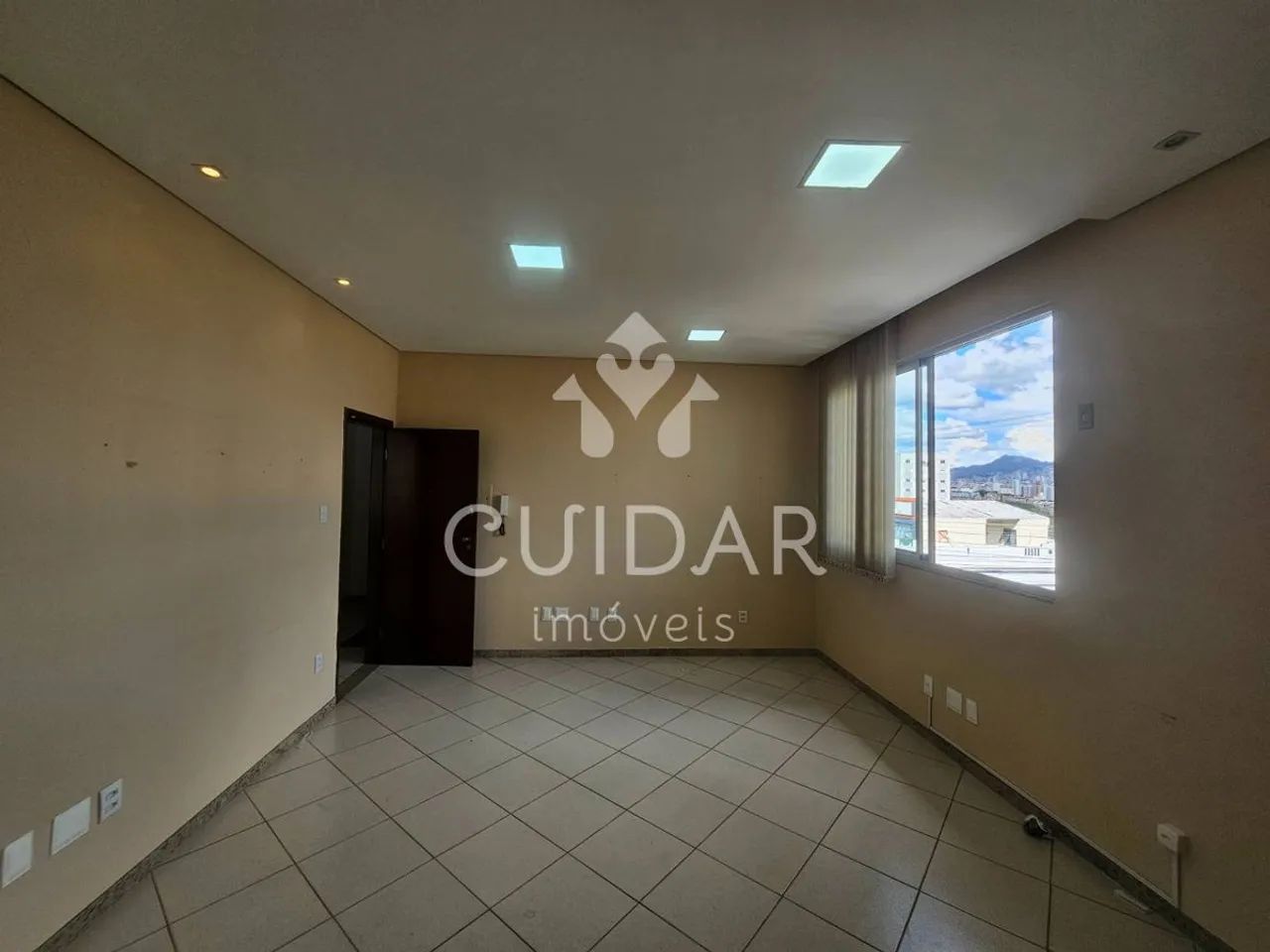 Sala comercial para alugar no Carlos Prates - Foto 3