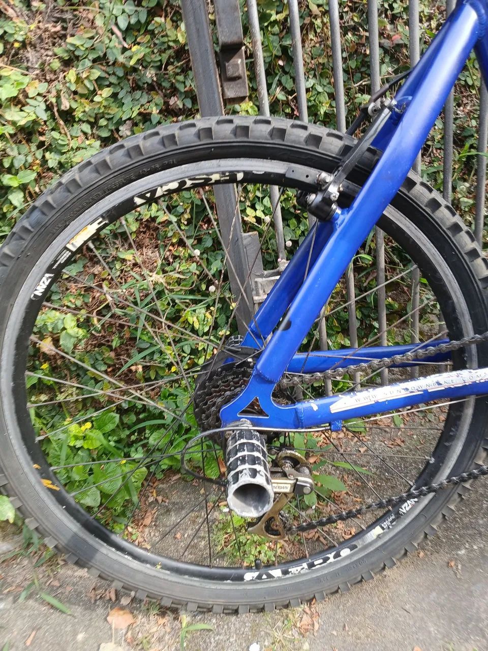 Bicicleta aro 26 quadro de alumínio  - Foto 4