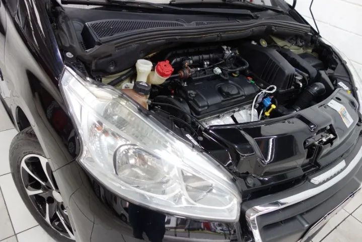 Peugeot 208 Active/active Pack 1.5 Flex 8V 5P 2016 - Foto 2
