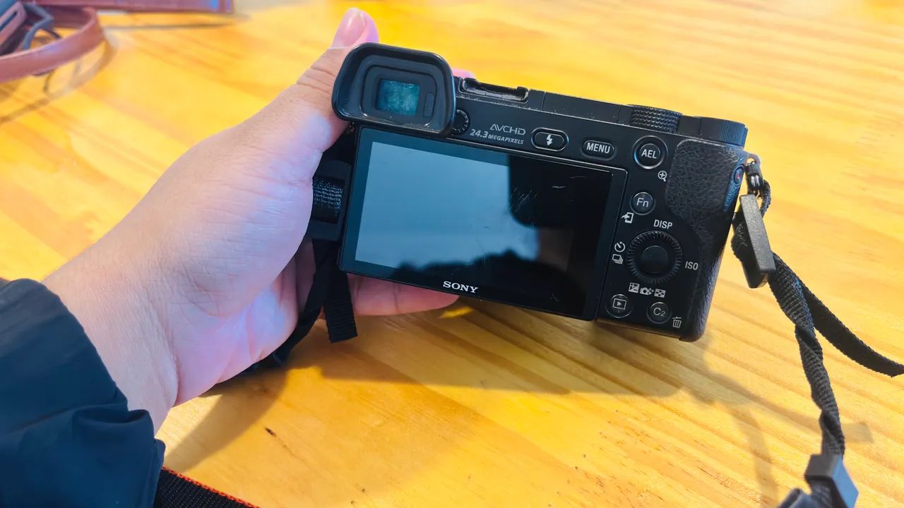 Câmera Sony a6000 - Foto 3
