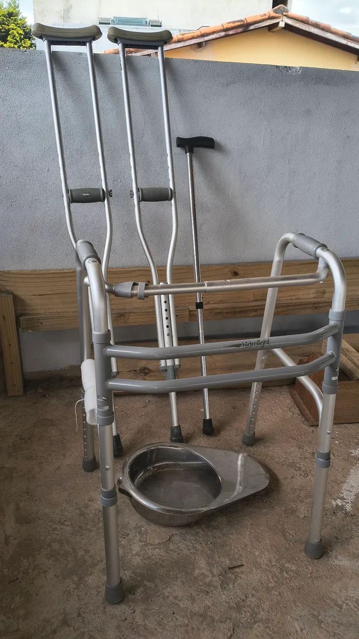 Andador e muletas - Foto 5