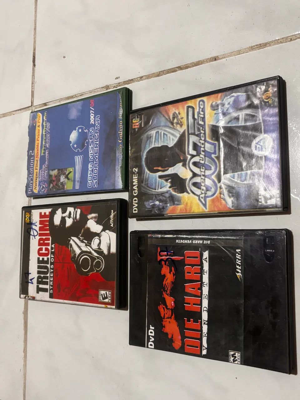 LOTE 58 UND. JOGOS PS2 - CDs, DVDs etc - Benfica, Fortaleza