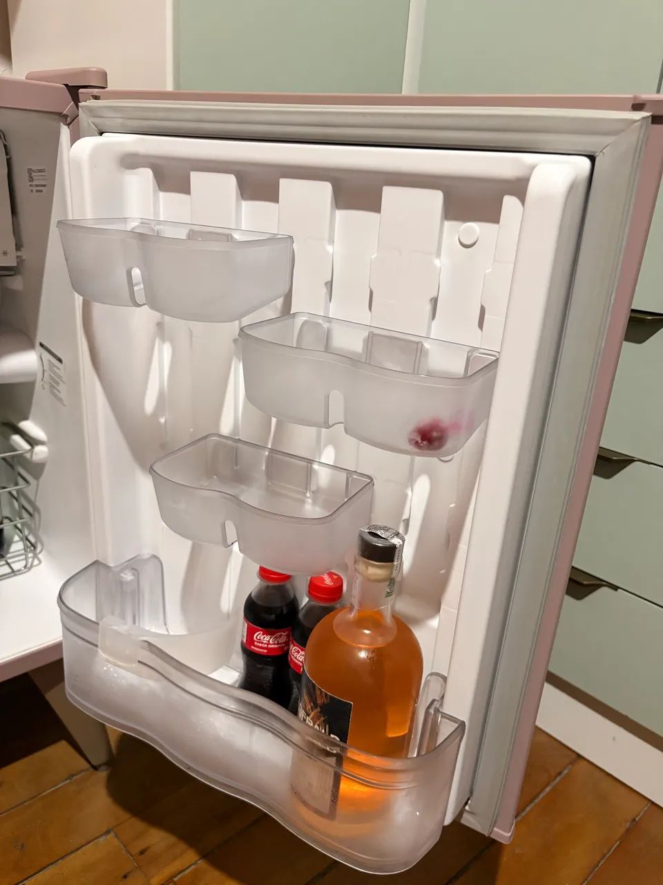 Frigobar Brastemp Rosa Retro - Foto 3