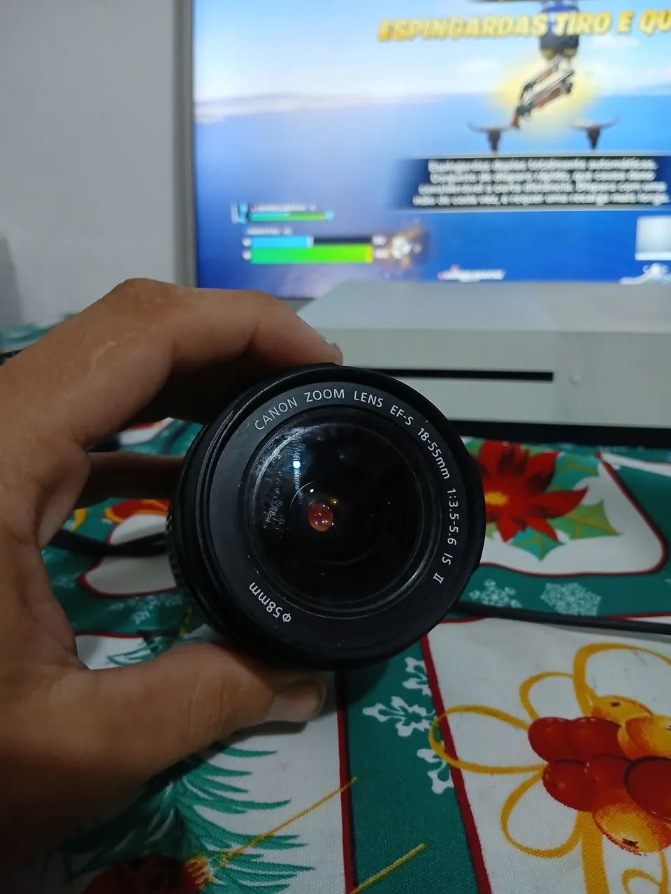 Canon EF-S 18-55mm f/3.5-5.6 IS II.  - Foto 2