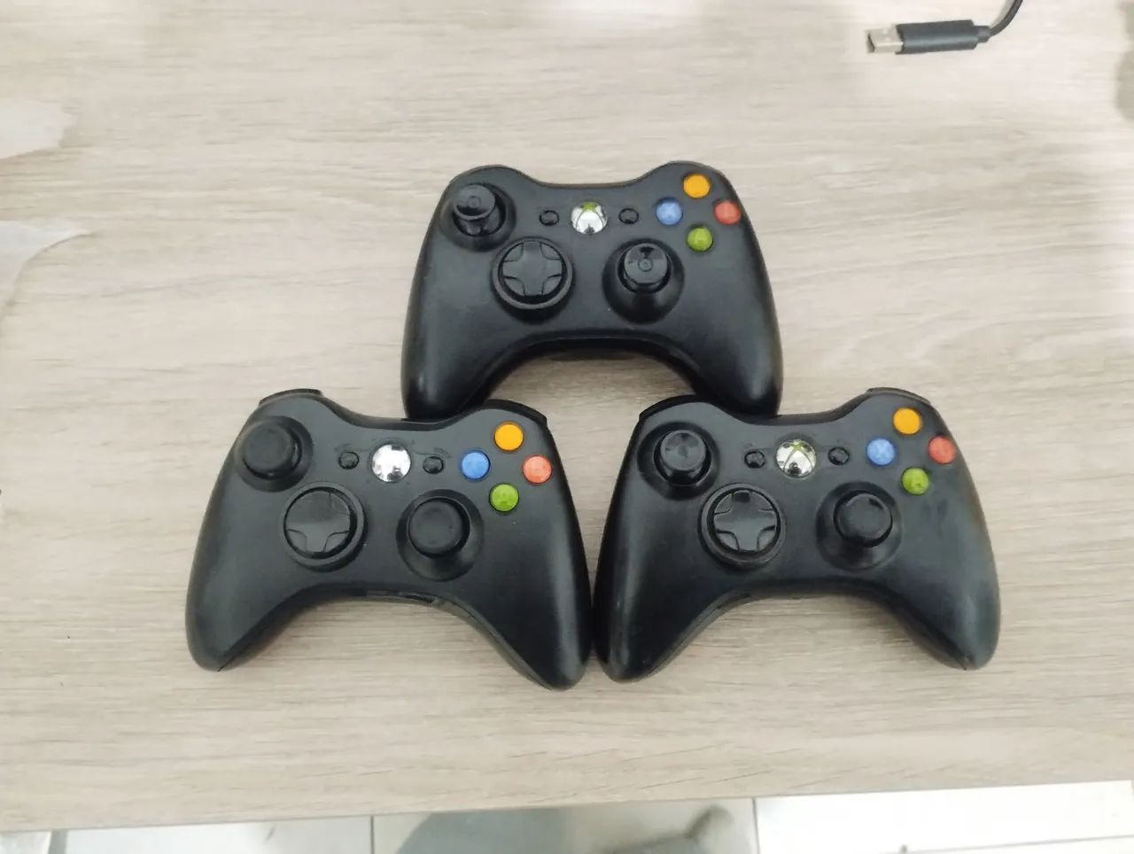 XBOX 360 SUPER SLIM  +3 CONTROLES  - Foto 2