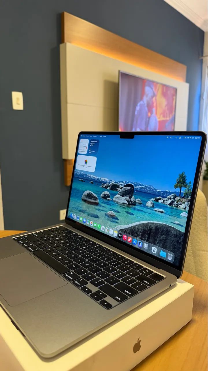 MacBook Air 13.6 - M3 Space Gray, de 256GB - 8GB, Seminovo 93