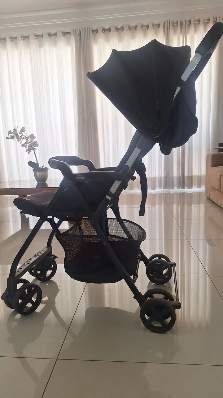 Carrinho de bebê marca Chicco - Foto 2