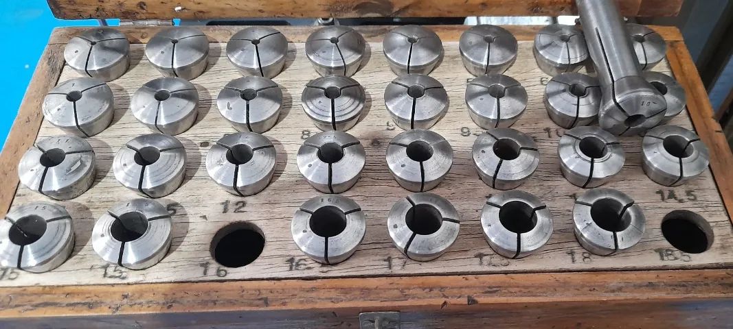 FRESADORA FERRAMENTEIRA TOS FN 25 COM CABEÇOTE CHAVETEIRO - Foto 2