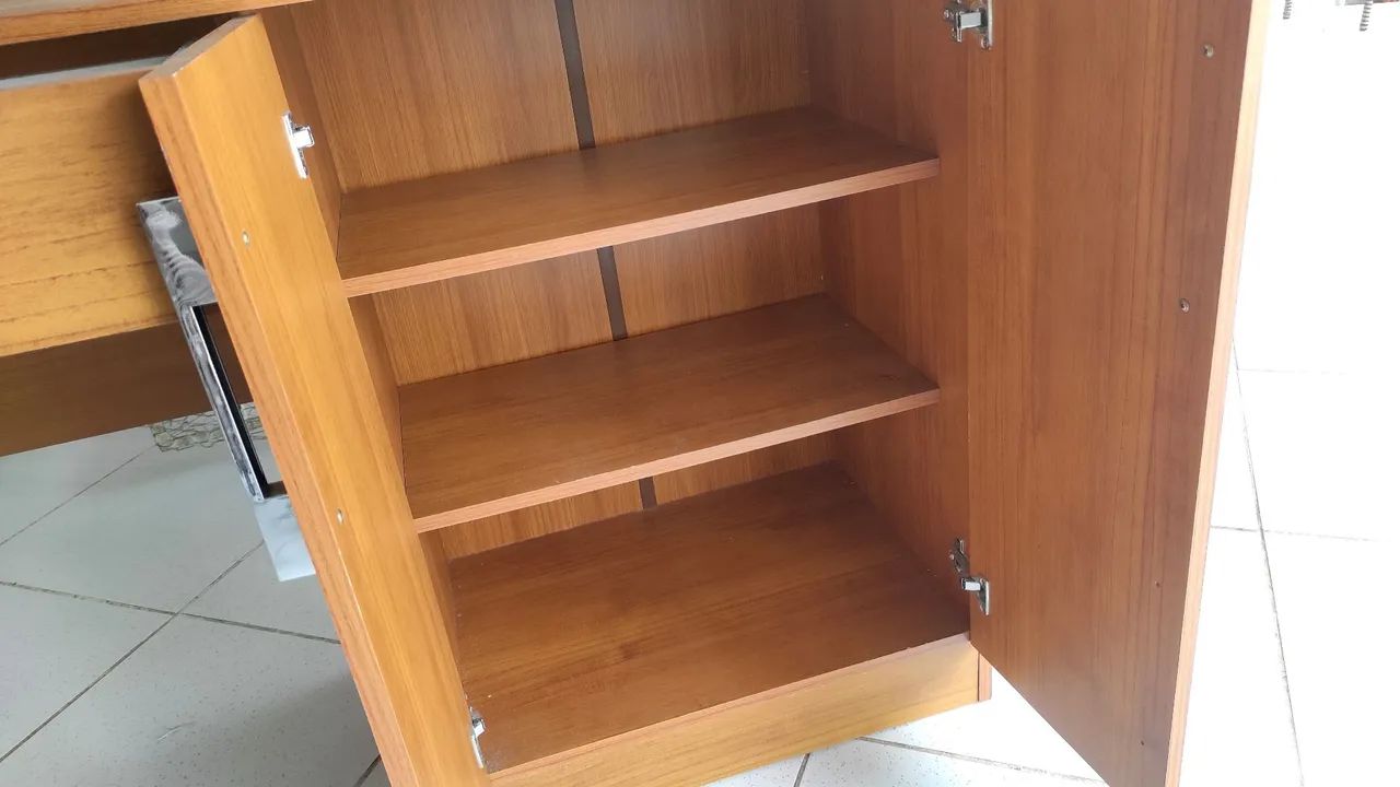 Escrivaninha com caveta e portas  - Foto 4