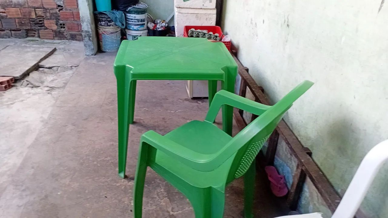 Mesa e cadeiras 4 - Foto 2