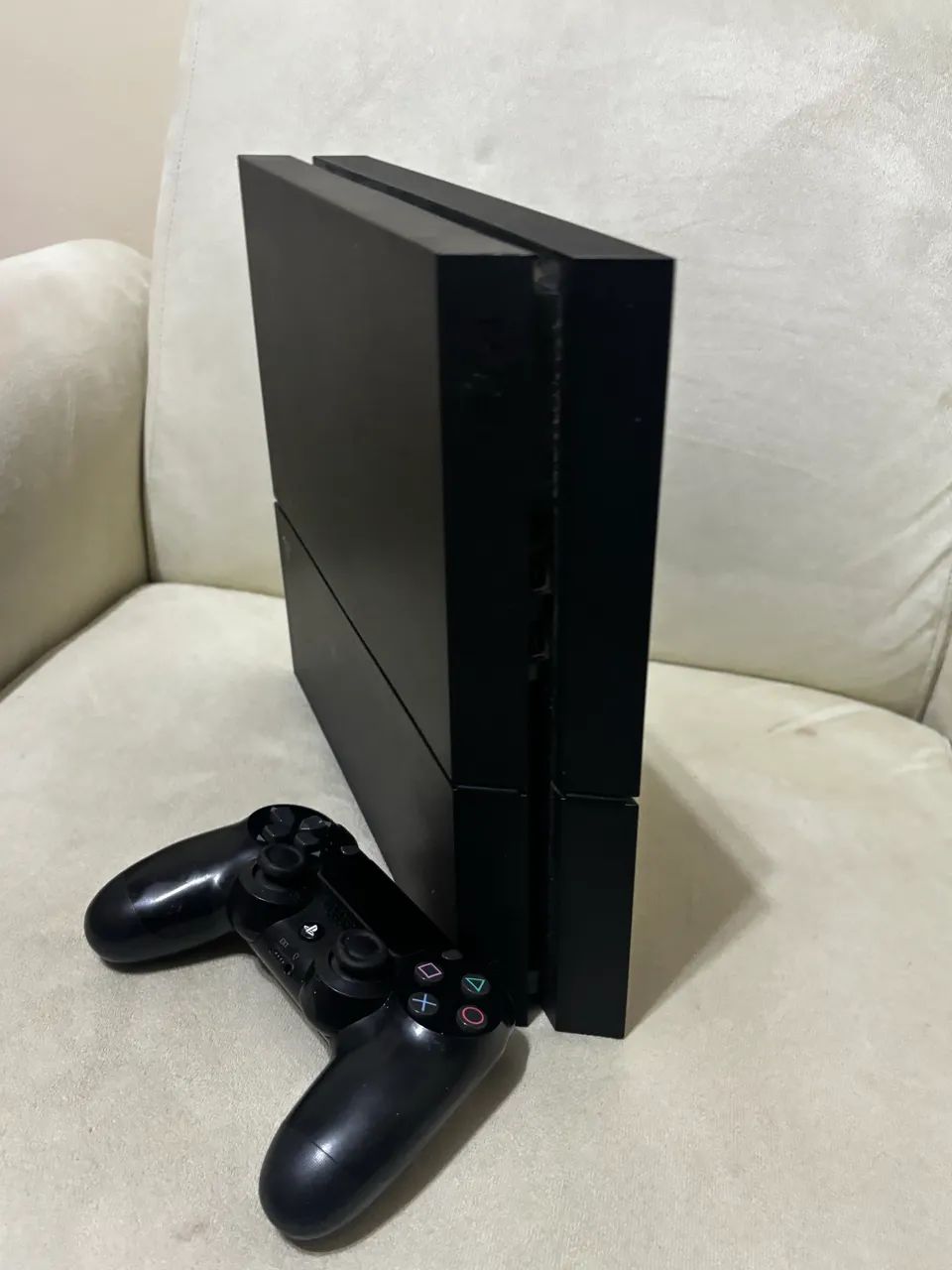 PlayStation 4 | 500gb | 1 Controle - Consoles de Vídeo Game - Vila