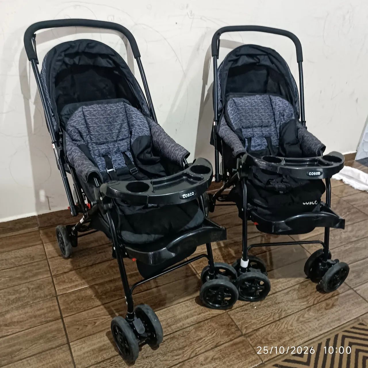 Carrinho de Bebê Cosco