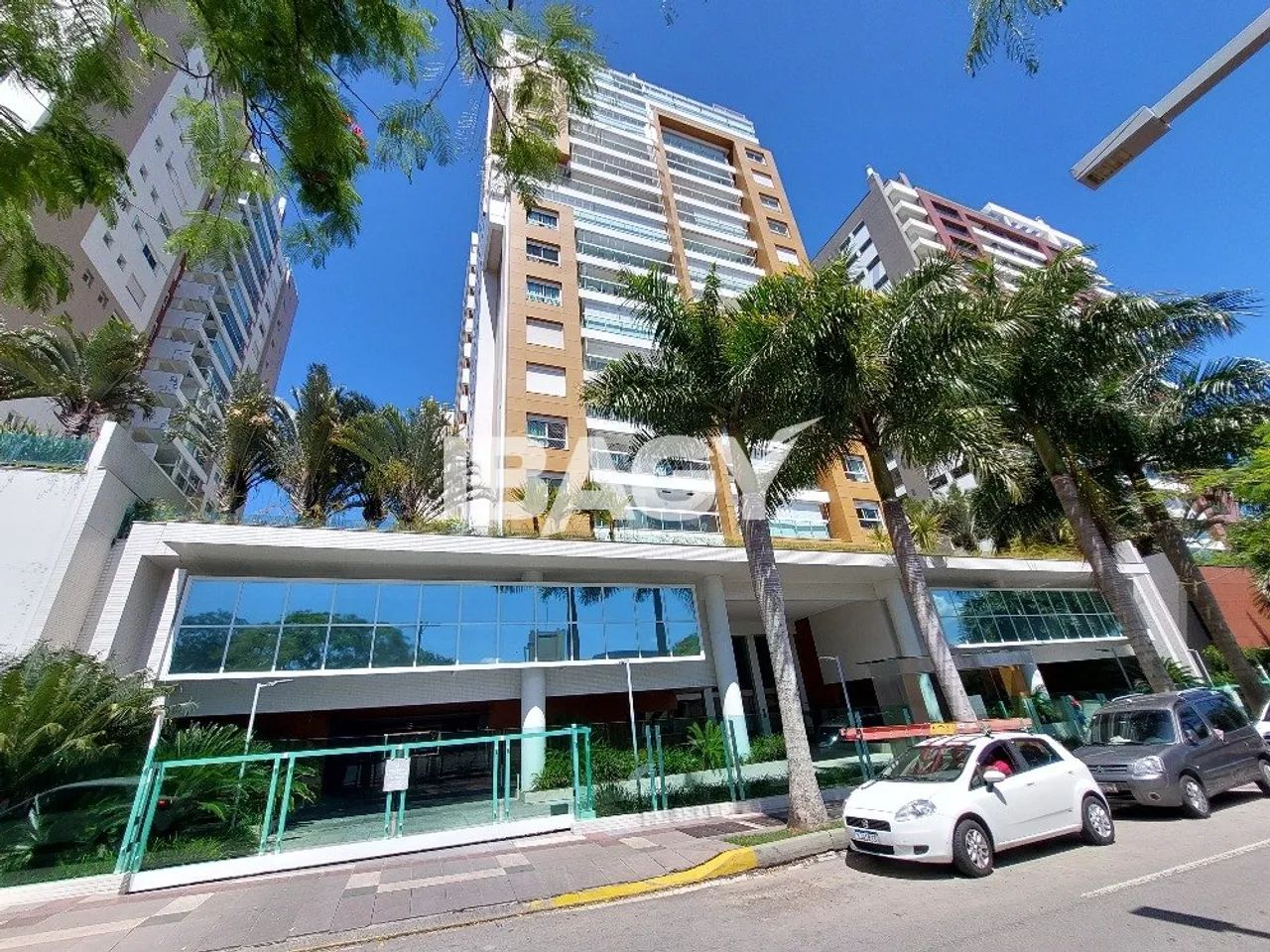 Excelente Apartamento 2 dormitório(s) em Agronômica - Florianópolis