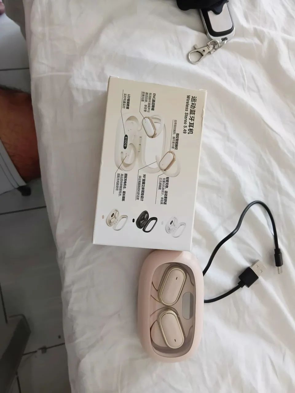 Fone exelente qualidade lindo e muito bom zero na caixa  - Foto 3