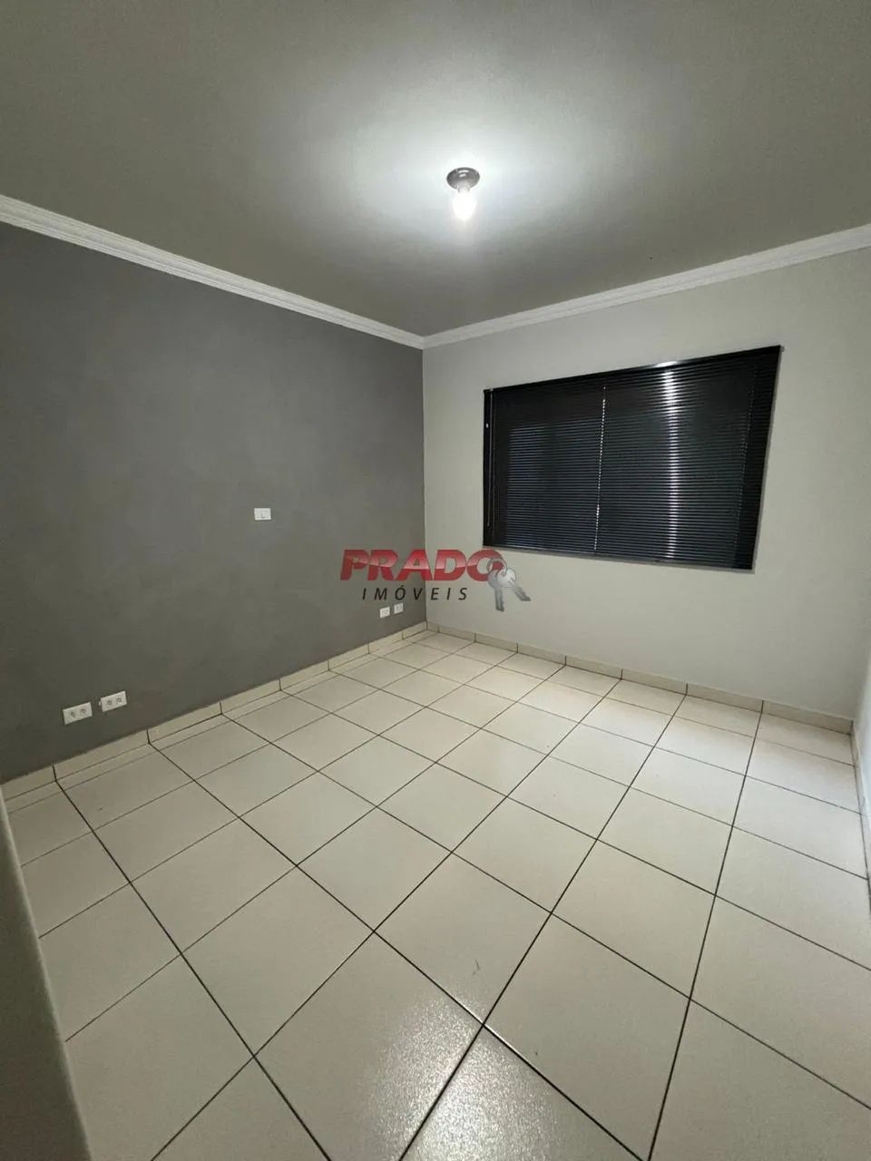 Casa à venda em Maringá, Jardim Itália II, com 3 quartos, com 99.8 m² - Foto 5