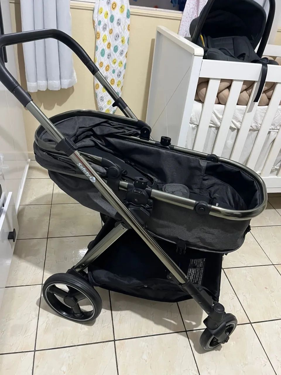 Carrinho de bebê safety discovery novo nunca usado  - Foto 4
