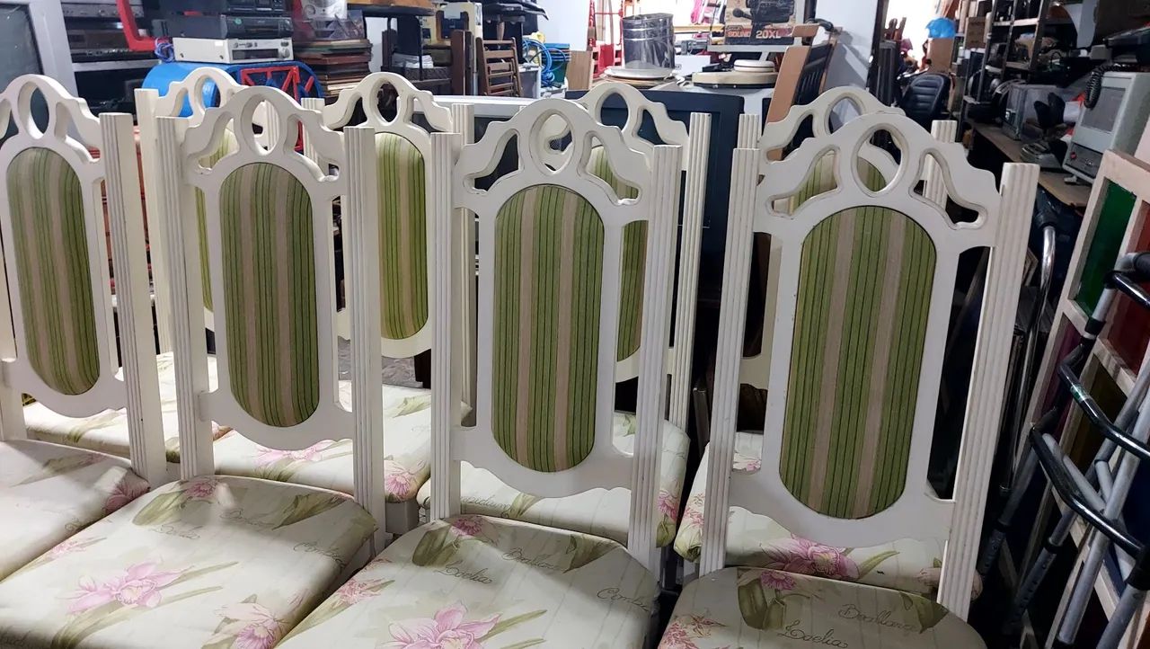 Cadeiras madeira antiga 