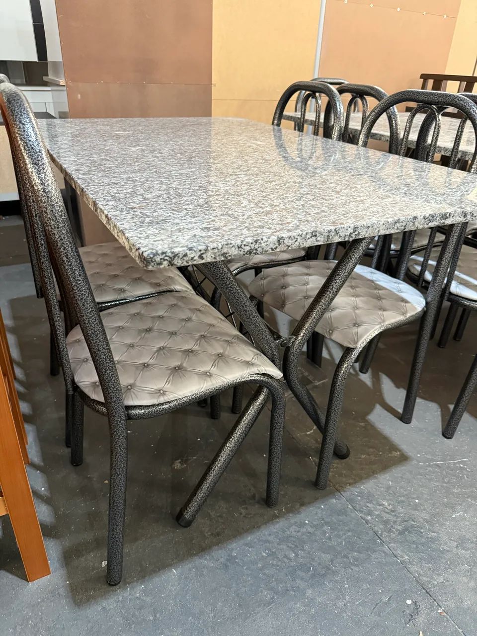 Mesa com 4 cadeiras - entrego hoje - Foto 3