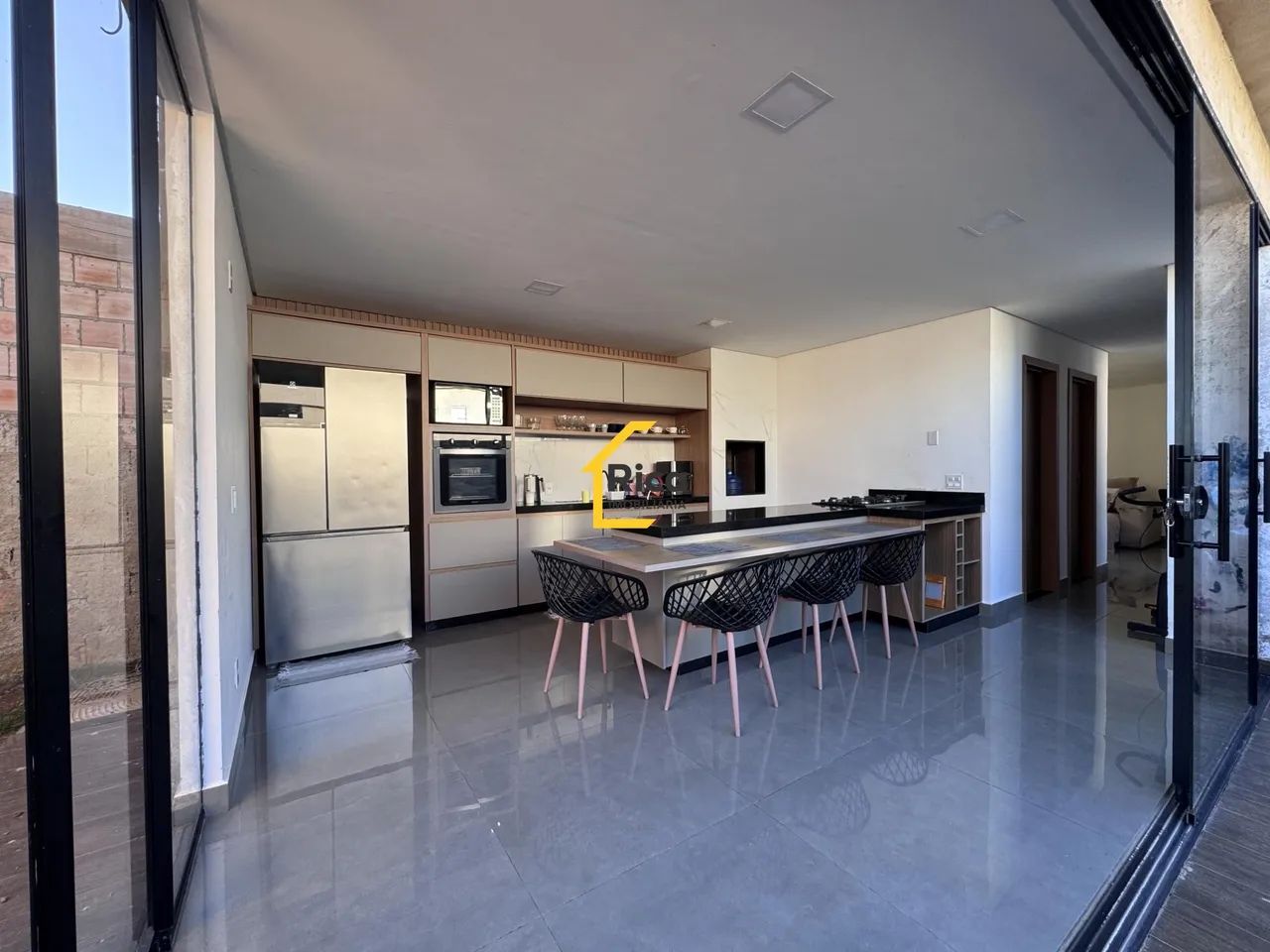 VILA SUÍÇA - CASA ESPAÇOSA E CONFORTÁVEL - Foto 4