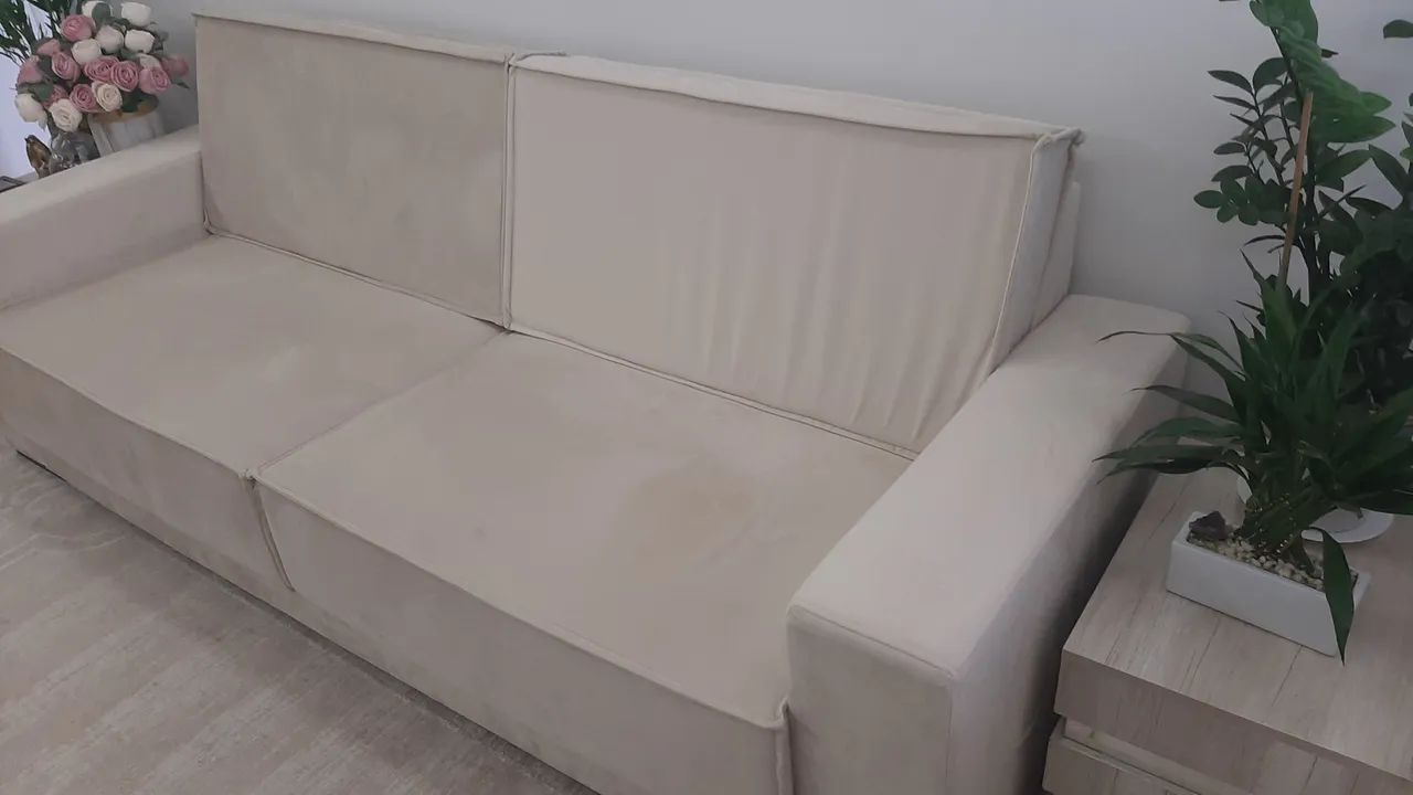 SOFÁ 4 LUGARES SEMI NOVO