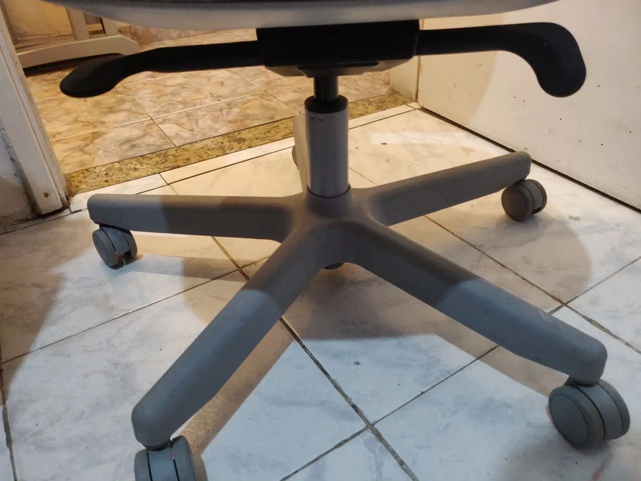 Cadeira de escritório Flexform  - Foto 5