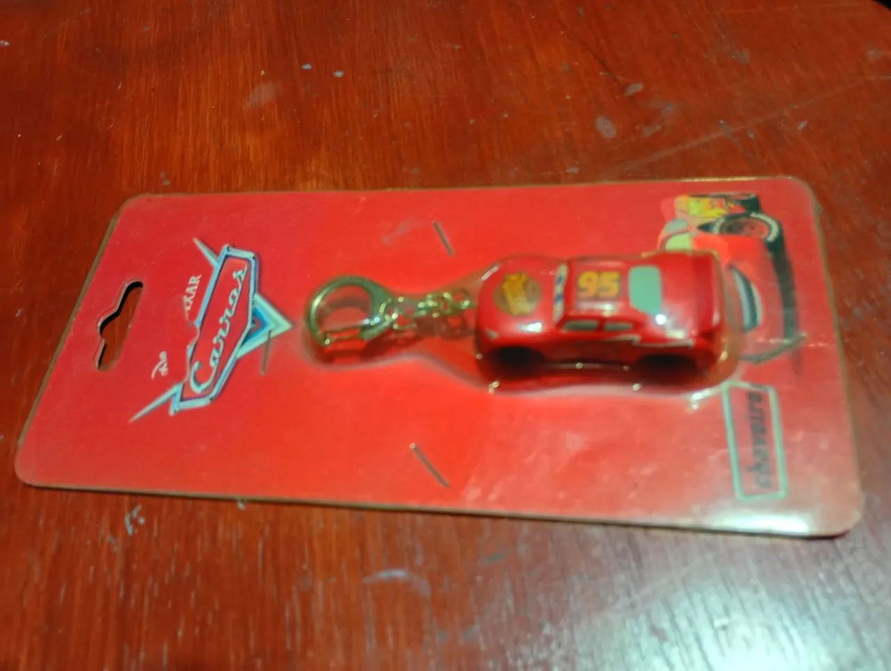 Chaveiros Carros Disney Pixar lacrados 