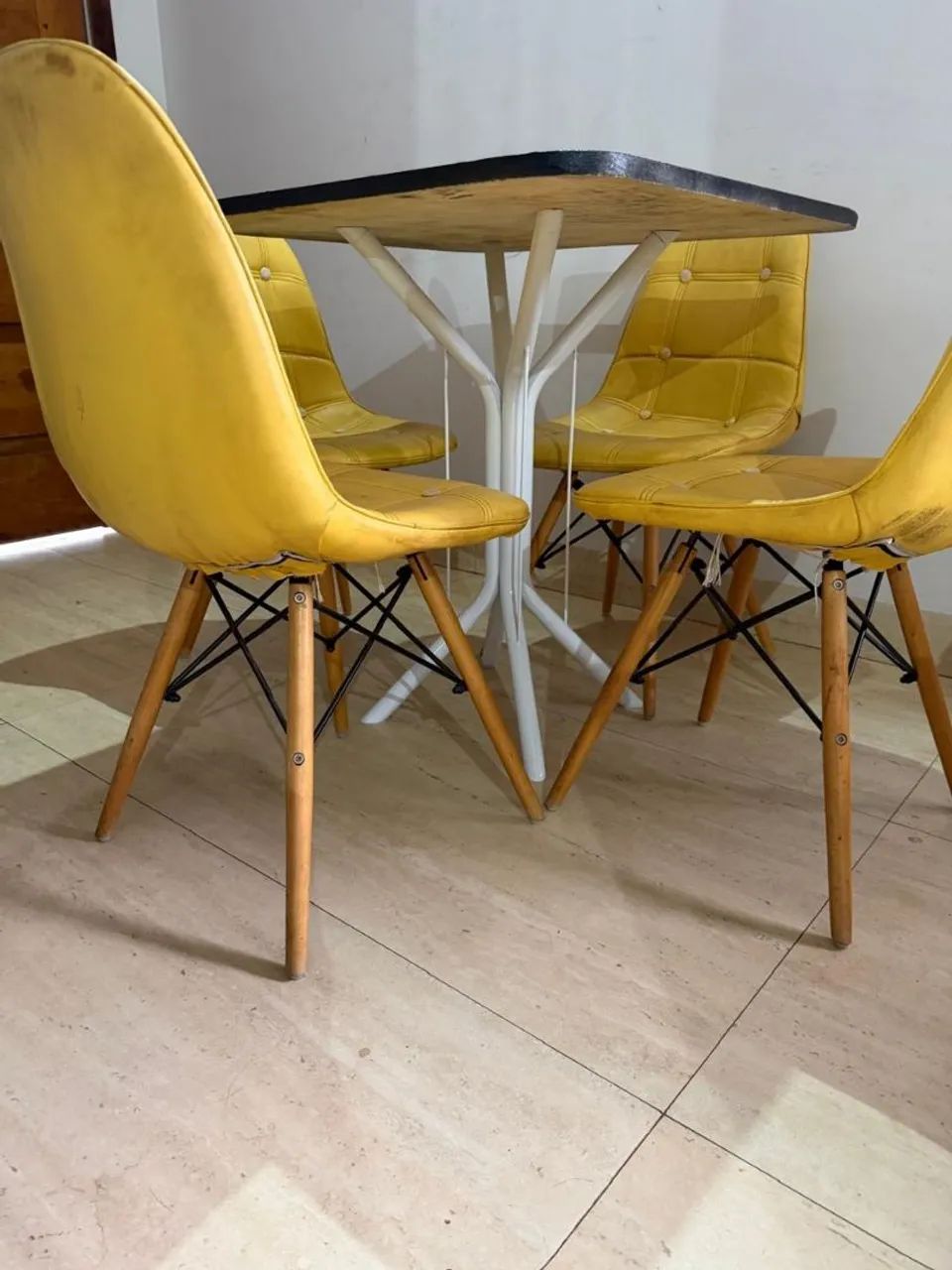 MESA JANTAR + CADEIRAS EIFFEL ESMES - FAÇO ENTREGA. - Foto 5