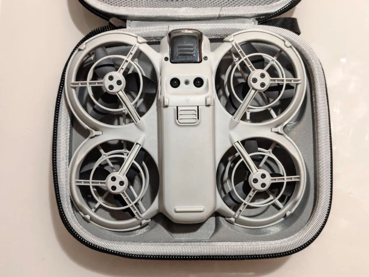 Drone DJI NEO + 2 Baterias + Case - Foto 2