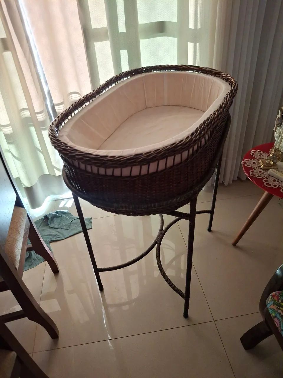 Berço estilo Moisés de vime/rattan com colchão  - Foto 3
