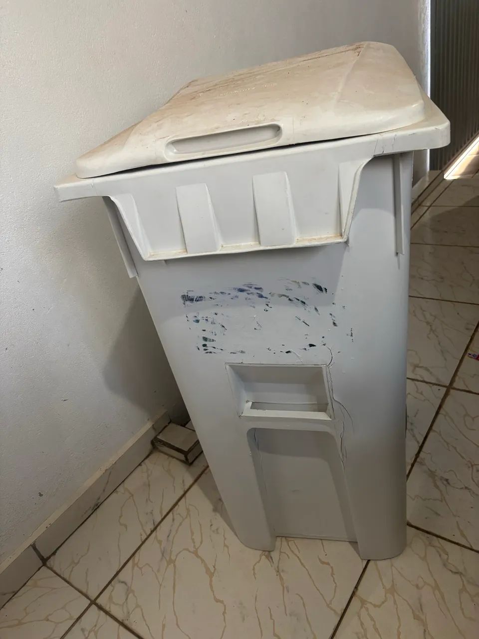 Vendo lixeira grande - Foto 4